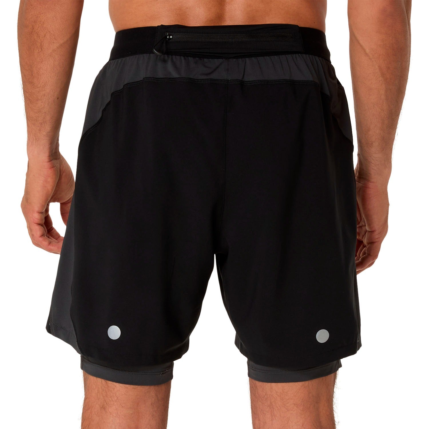 Image of Мъжки Къс панталон ASICS ROAD 2-N-1 7IN SHORT BLACK/GREY