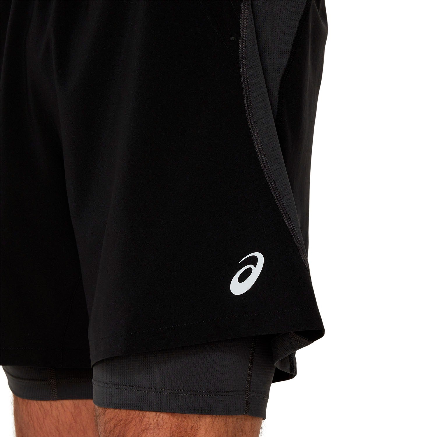 Image of Мъжки Къс панталон ASICS ROAD 2-N-1 7IN SHORT BLACK/GREY