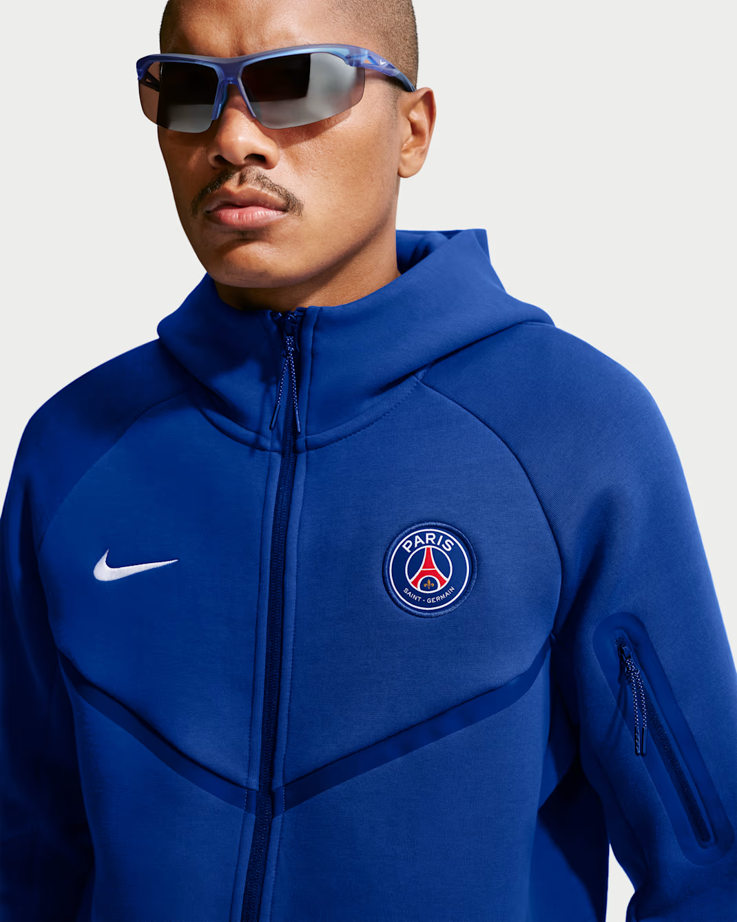 Image of Мъжки Суитшърт NIKE PSG M NK TCH FLC FZ WR HOODIE