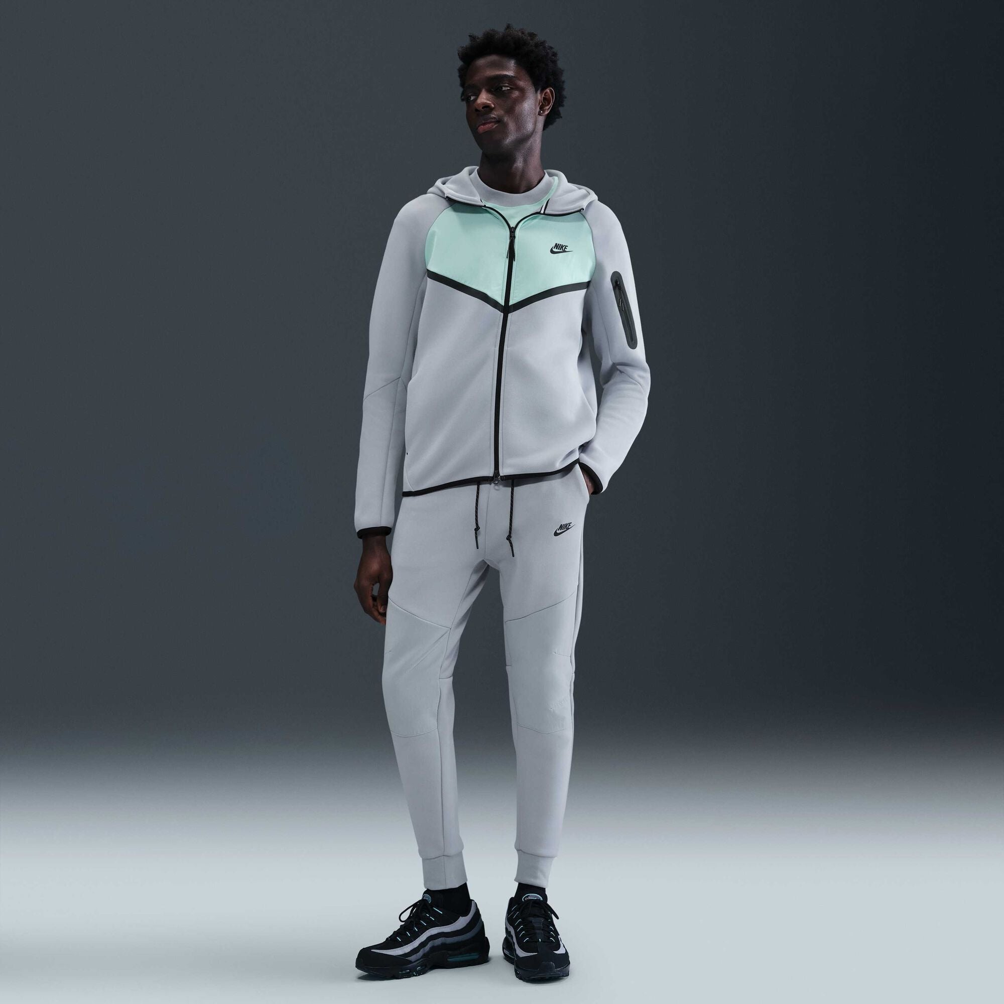 Мъжки Панталон NIKE M NK TCH MIX JGGR
