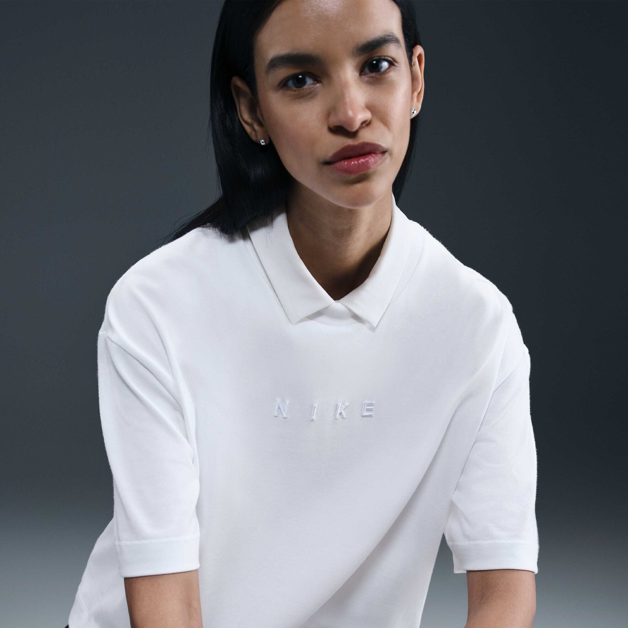 Image of Дамска Тениска NIKE W NSW LUXE SS TEE BOXY