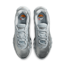 Image of Дамски Маратонки NIKE W AIR MAX DN8