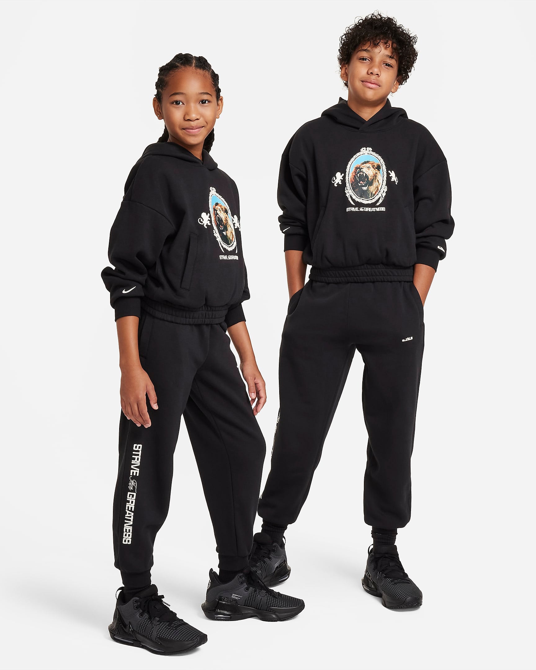 Image of Юношески Панталон NIKE LBJ K NK PANT