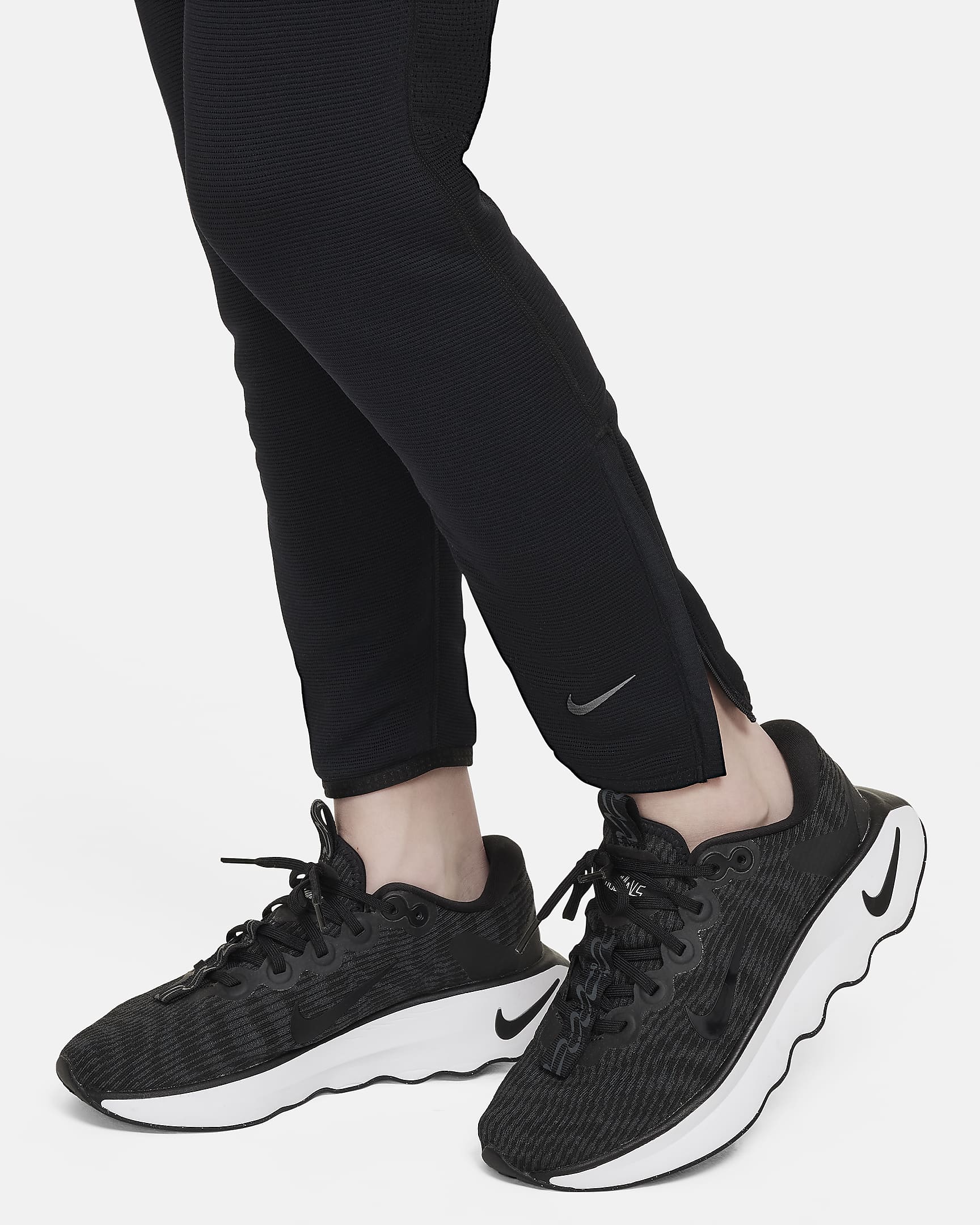 Image of Юношески Панталон NIKE K NK TFADV MULTI TECH PANT - Ballistic-sport