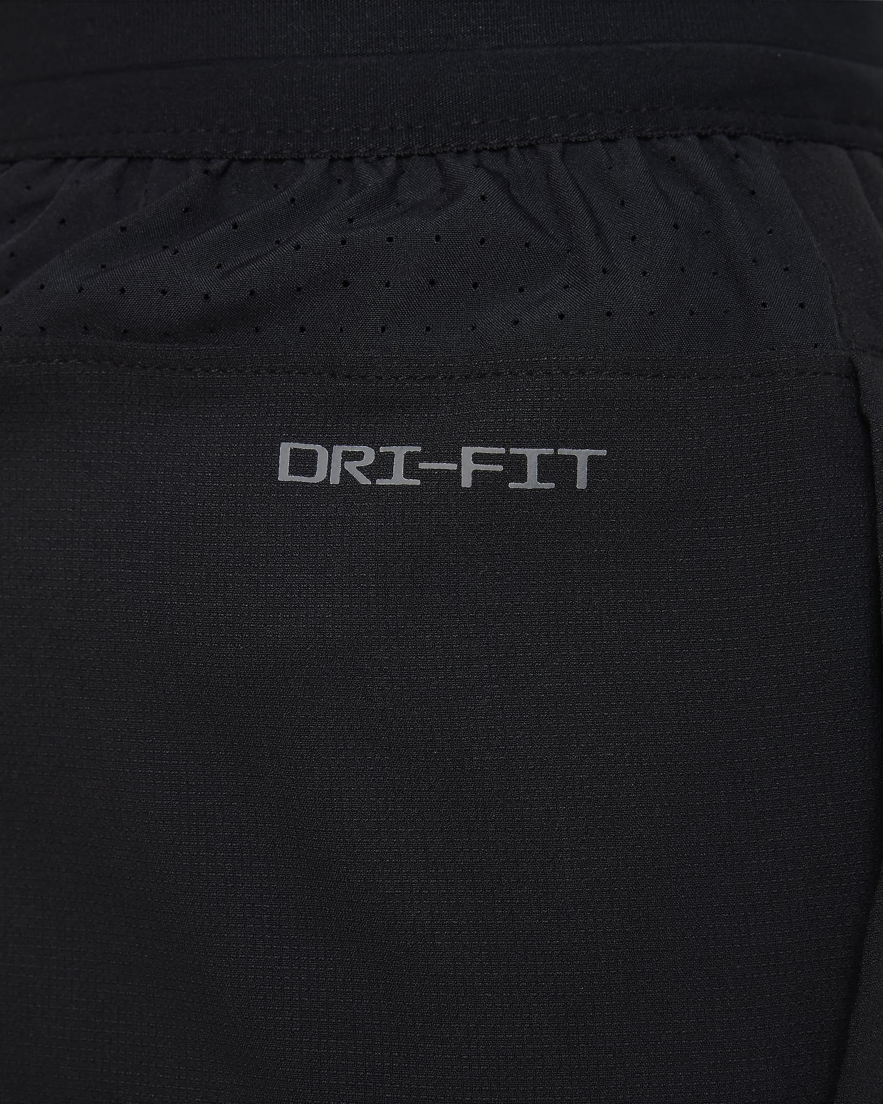 Image of Юношески Къс панталон NIKE B NK DF MULTI TECH SHORT - Ballistic-sport