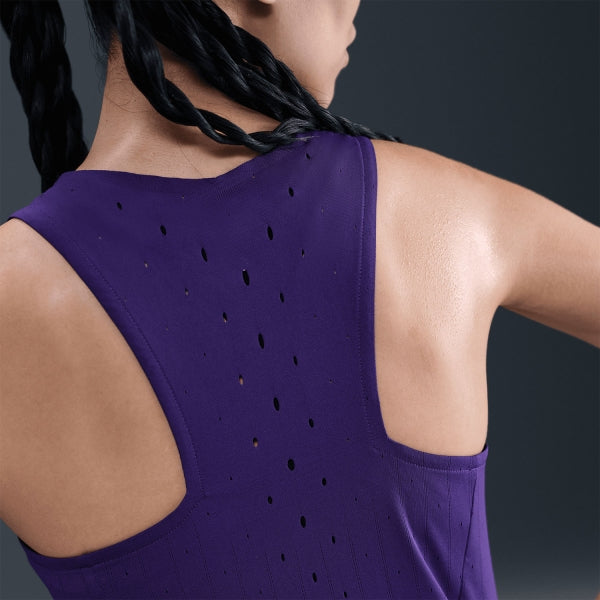 Image of Дамски потник NIKE W NK ARSWFT DFADV SINGLET