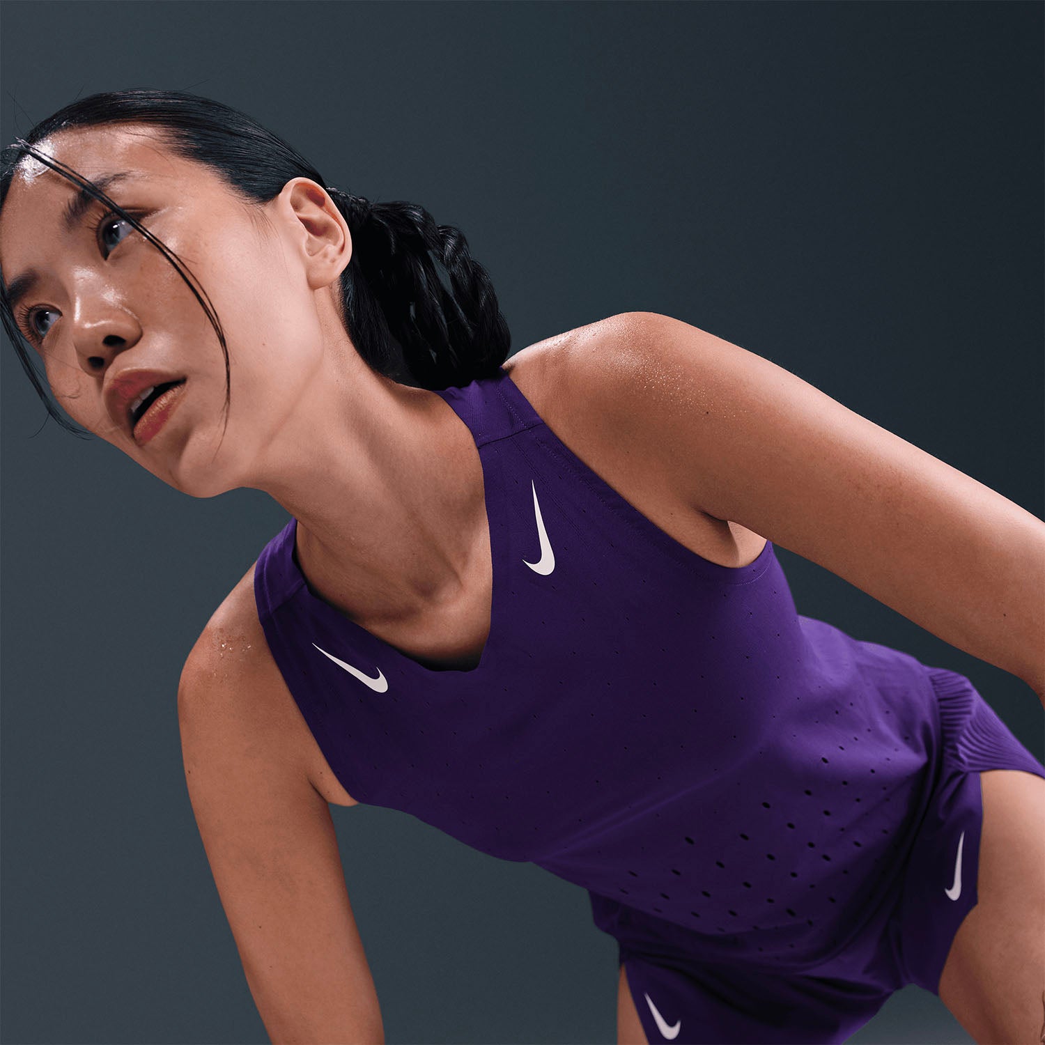 Дамски потник NIKE W NK ARSWFT DFADV SINGLET