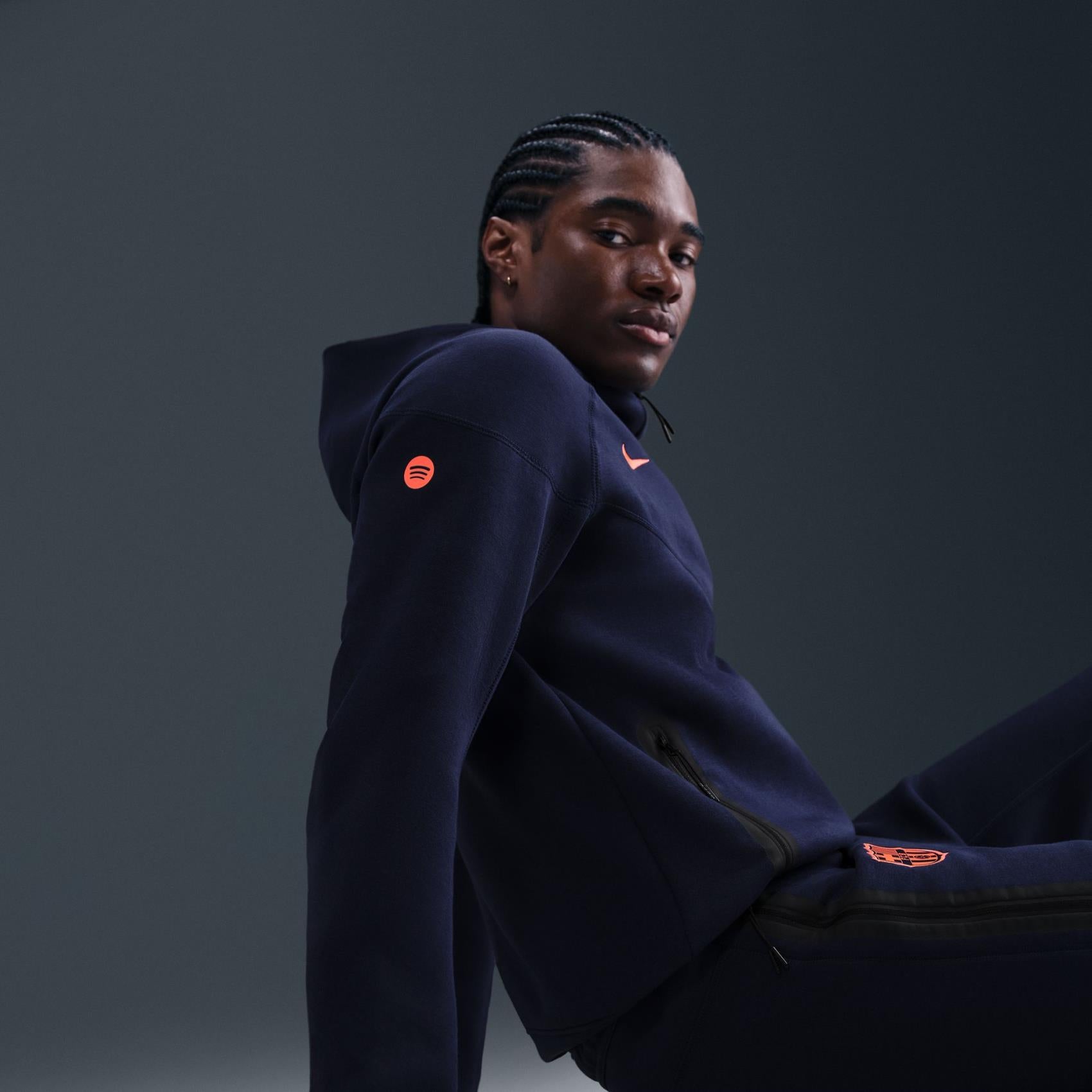 Image of Мъжки Суитшърт NIKE FCB M NK TCH FLC FZ WR HDY 3R