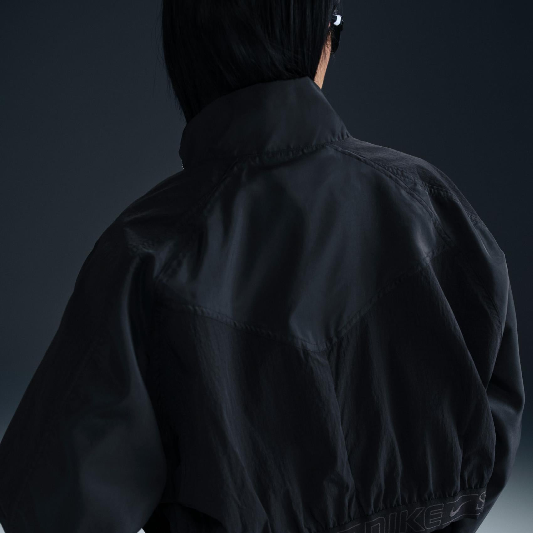 Image of Дамско Яке NIKE W NSW JKT WVN STREET GLS