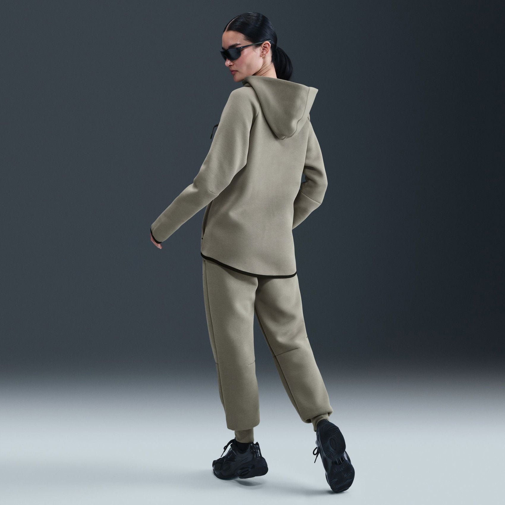 Дамски Панталон NIKE W NSW TCH FLC MR JGGER 2- HV6779-320- Ballistic sport, Балистик