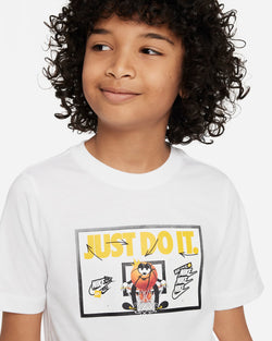 Image of Юношеска Тениска NIKE K NSW TEE BASKETBALL BALL FA23 - Ballistic-sport