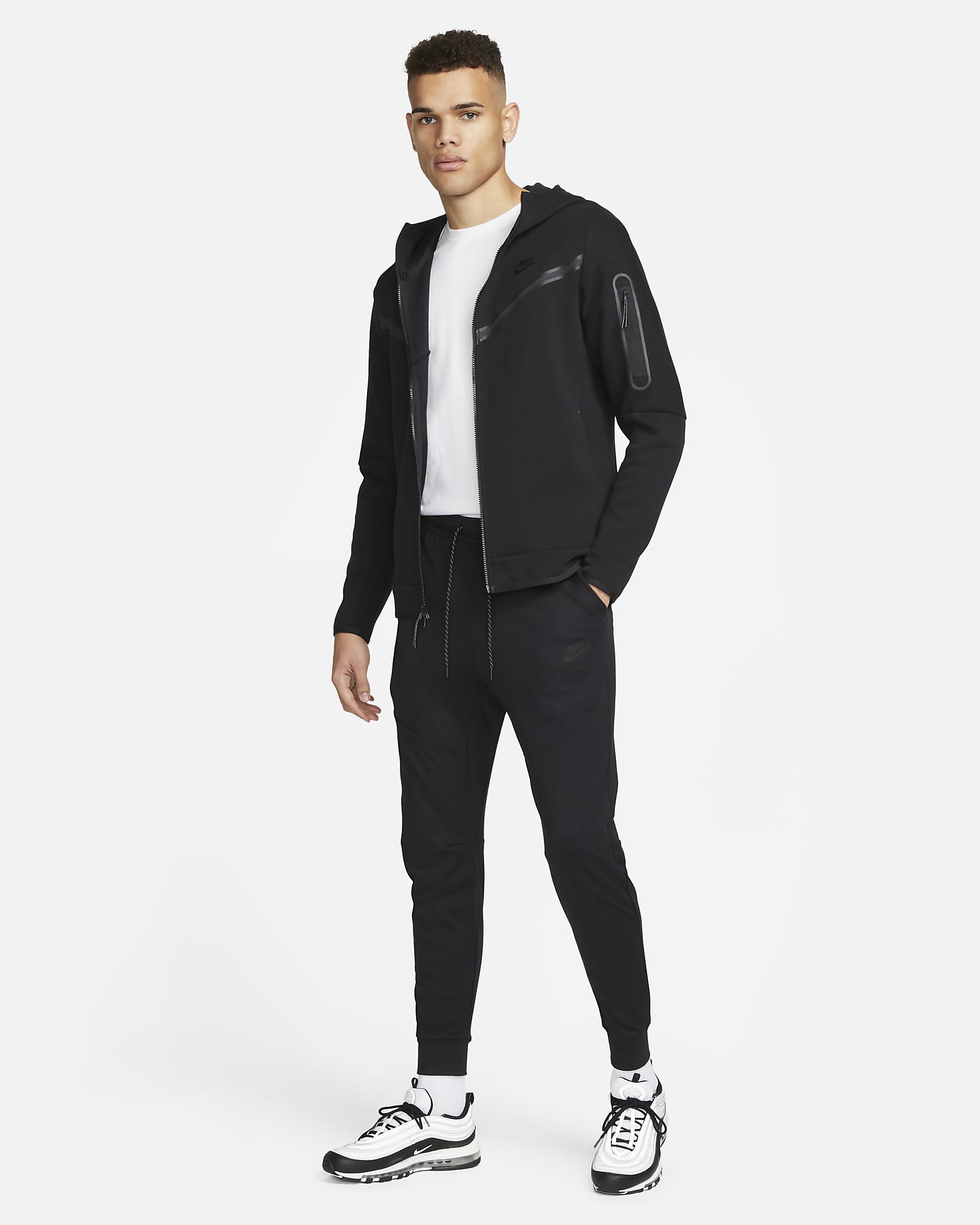 Image of Мъжки Панталон NIKE M NK TCH JGGR LGHTWHT - Ballistic-sport