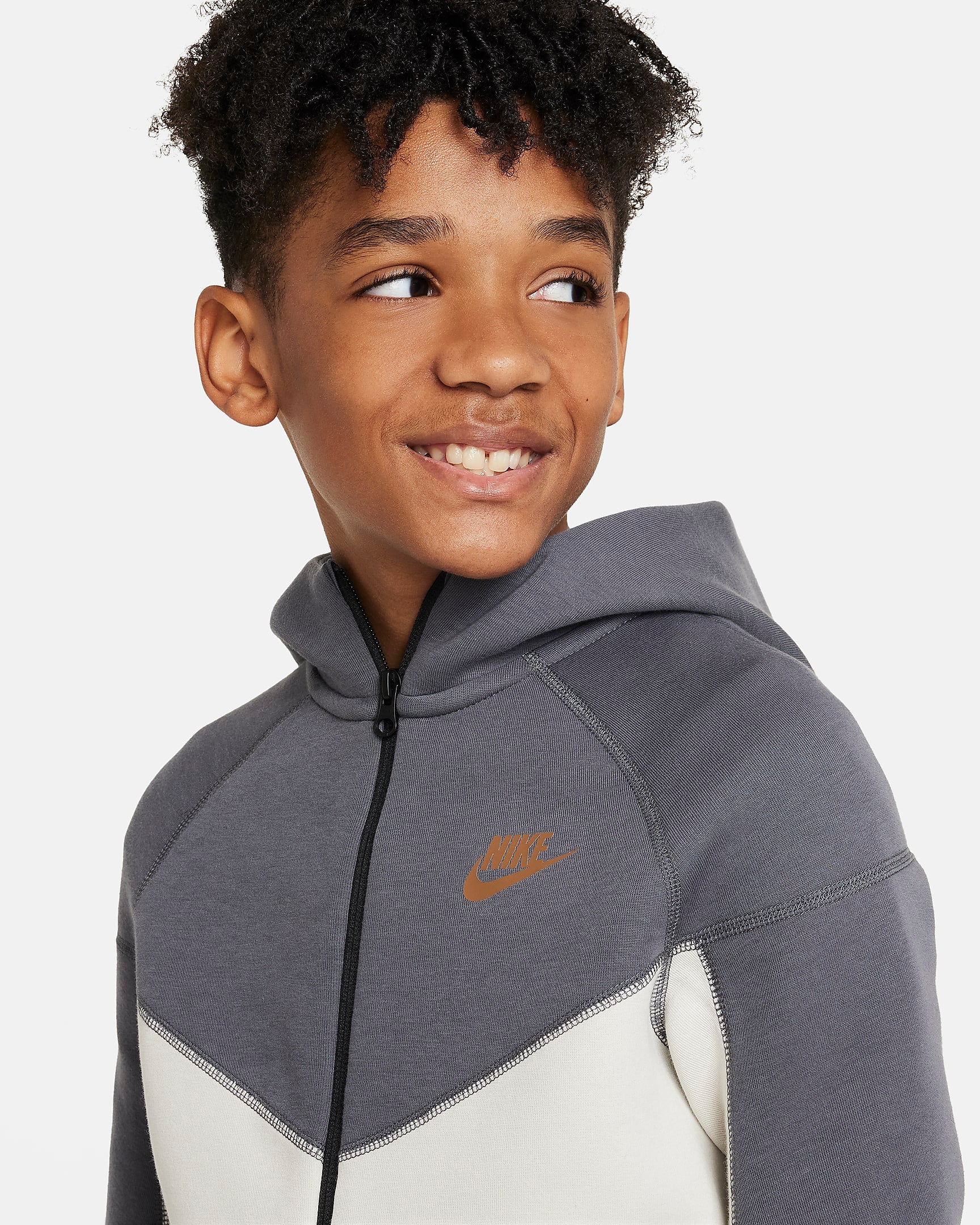 Image of Юношески Суитшърт NIKE B NSW TECH FLC FZ - Ballistic-sport