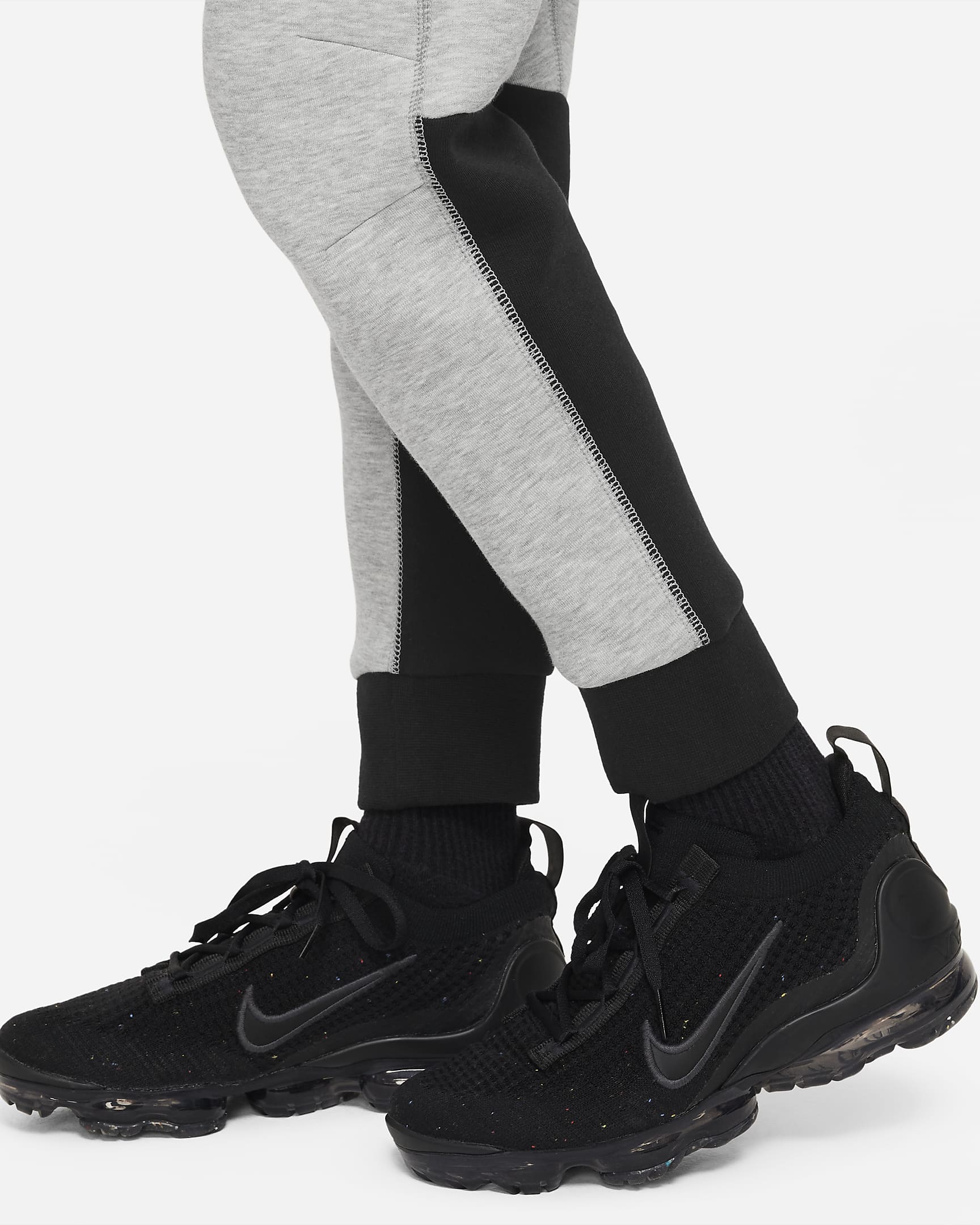 Image of Юношески Панталон NIKE B NSW TECH FLC PANT