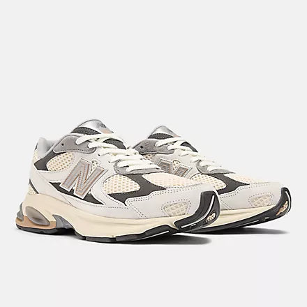 Image of Унисекс Маратонки NEW BALANCE 2010 -  FOOTWEAR CLASSICS