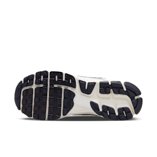 Image of Дамски Маратонки NIKE W NIKE ZOOM VOMERO 5 NA