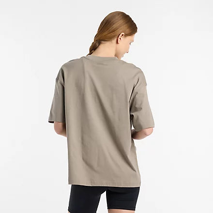 Дамска Тениска NEW BALANCE SHIRT LINEAR GRAPHIC OVERSIZED T-SHIRT