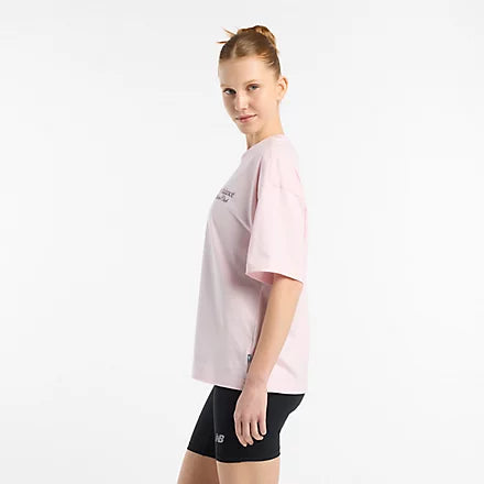 Image of Дамска Тениска NEW BALANCE SHIRT LINEAR GRAPHIC OVERSIZED T-SHIRT