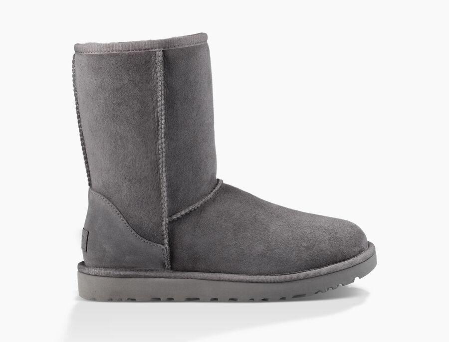 Дамски боти UGG Classic Short II Footwear
