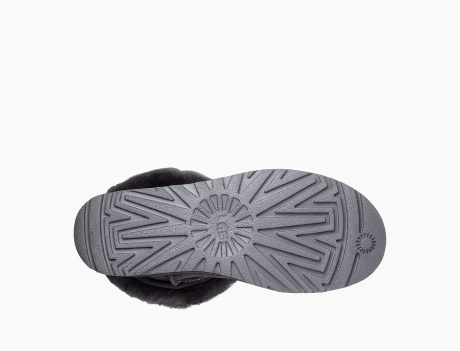 Дамски боти UGG Classic Short II Footwear