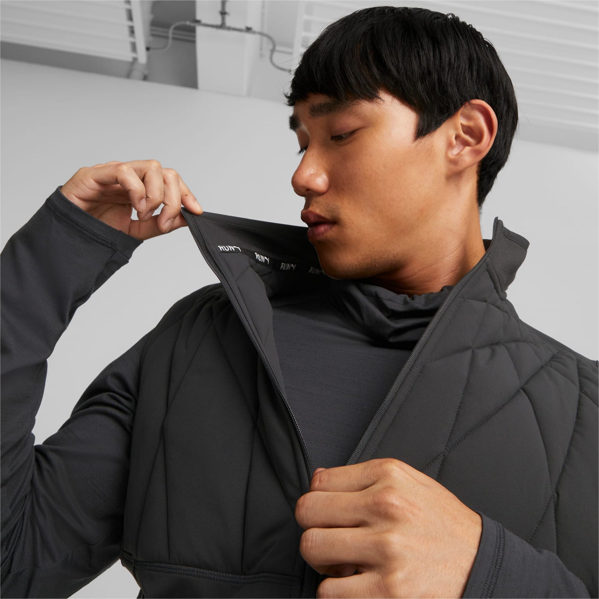 Мъжки елек PUMA Men's CLOUDSPUN WRML Running Vest - Ballistic Sport