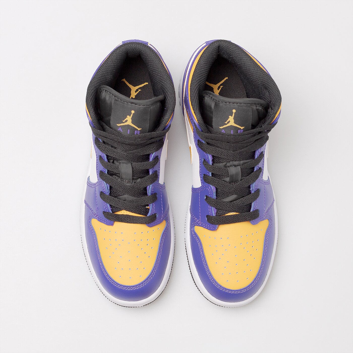 Юношески маратонки NIKE AIR JORDAN 1 MID BG - Ballistic Sport