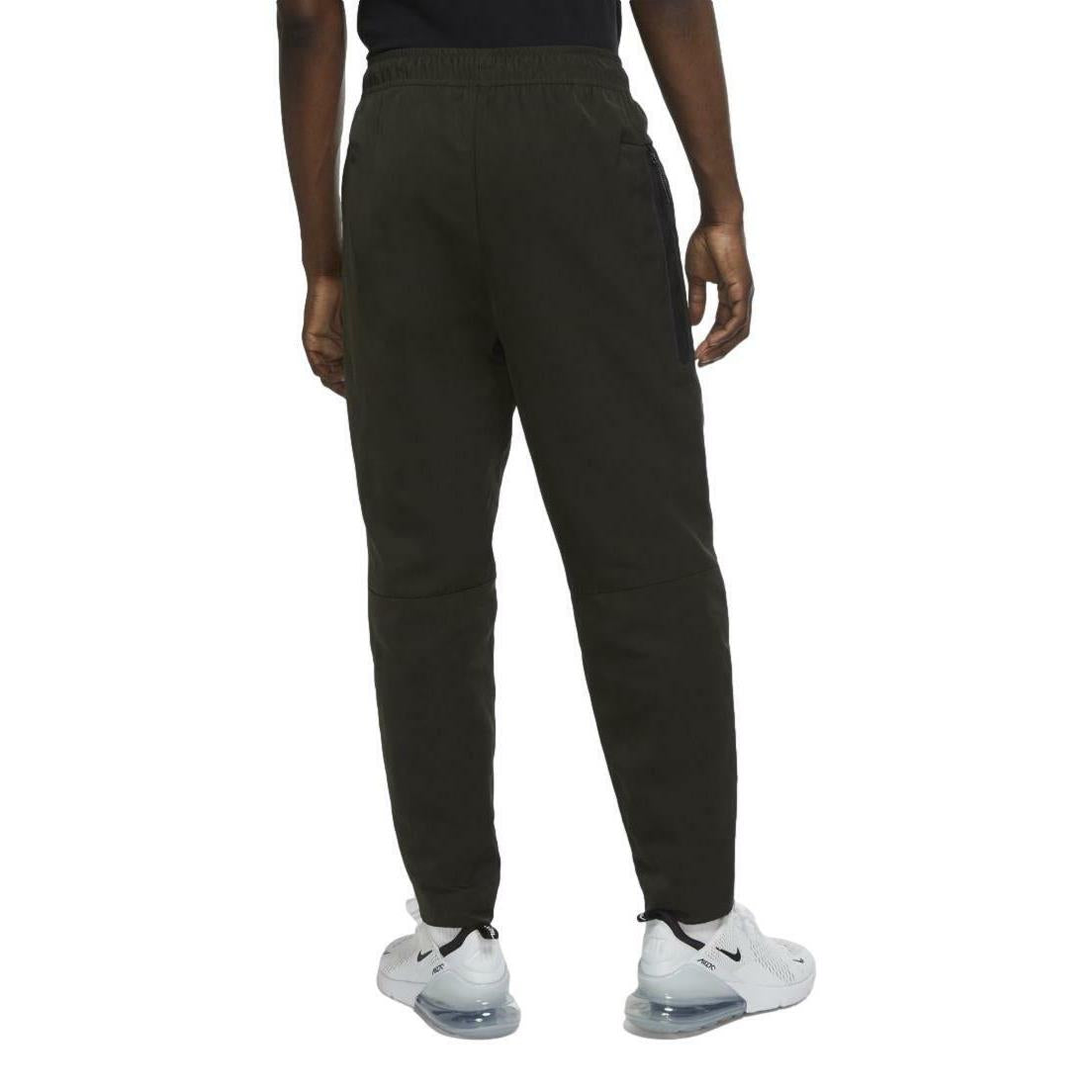 Мъжки панталон Nike Men's Sportswear Tech Essentials Repel Pants - Ballistic Sport